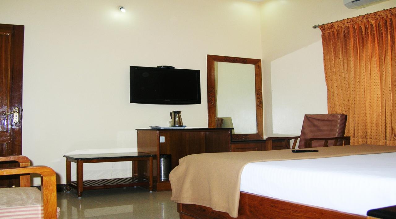 Hotel Athidhi Residency Tirupati Esterno foto