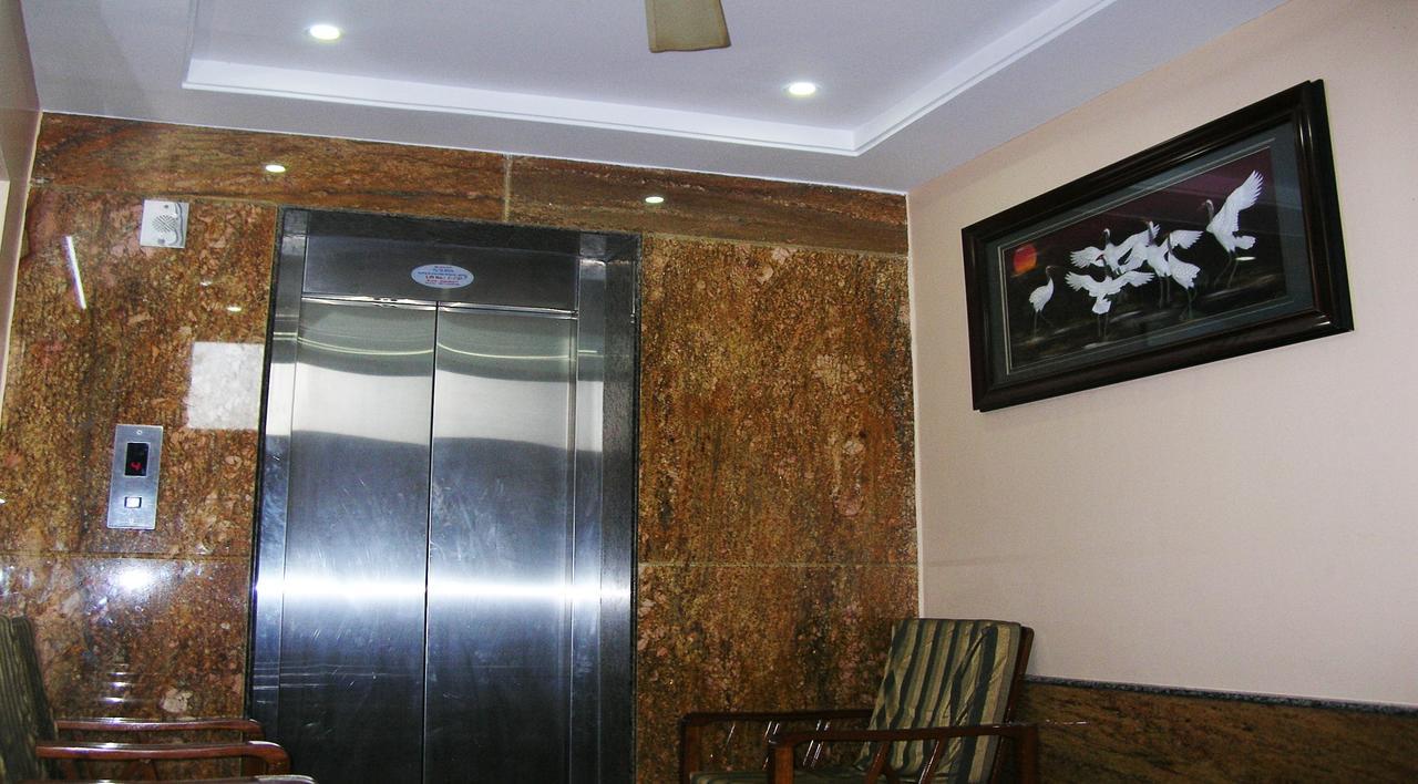 Hotel Athidhi Residency Tirupati Esterno foto