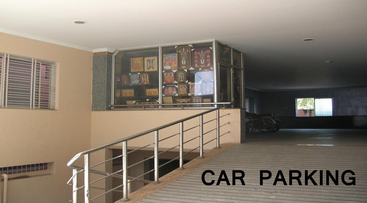 Hotel Athidhi Residency Tirupati Esterno foto